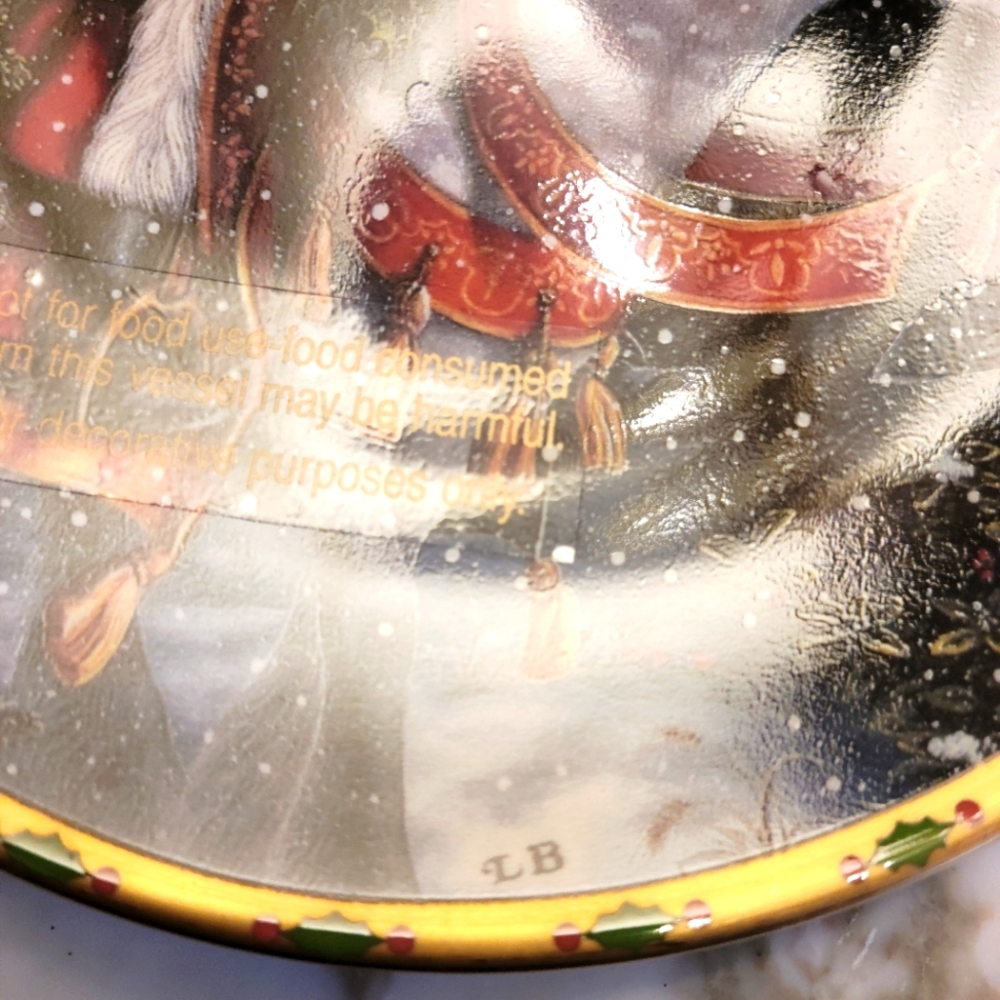 Lenox Santa of the Northern Forest Plate. Limited Edition. - Picture 3 of 7